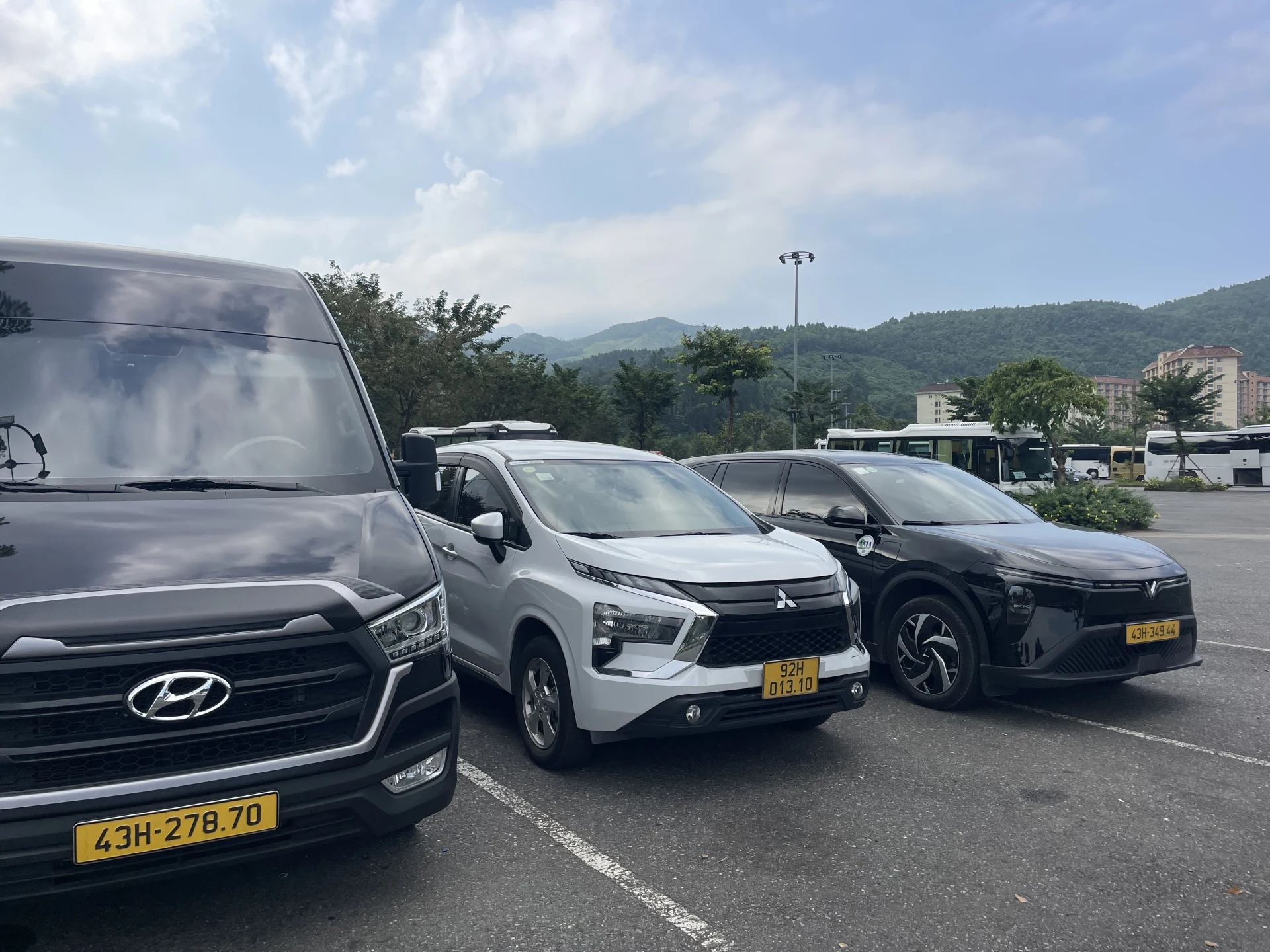 Dàn xe Solati, Xpander & LIMO GREEN